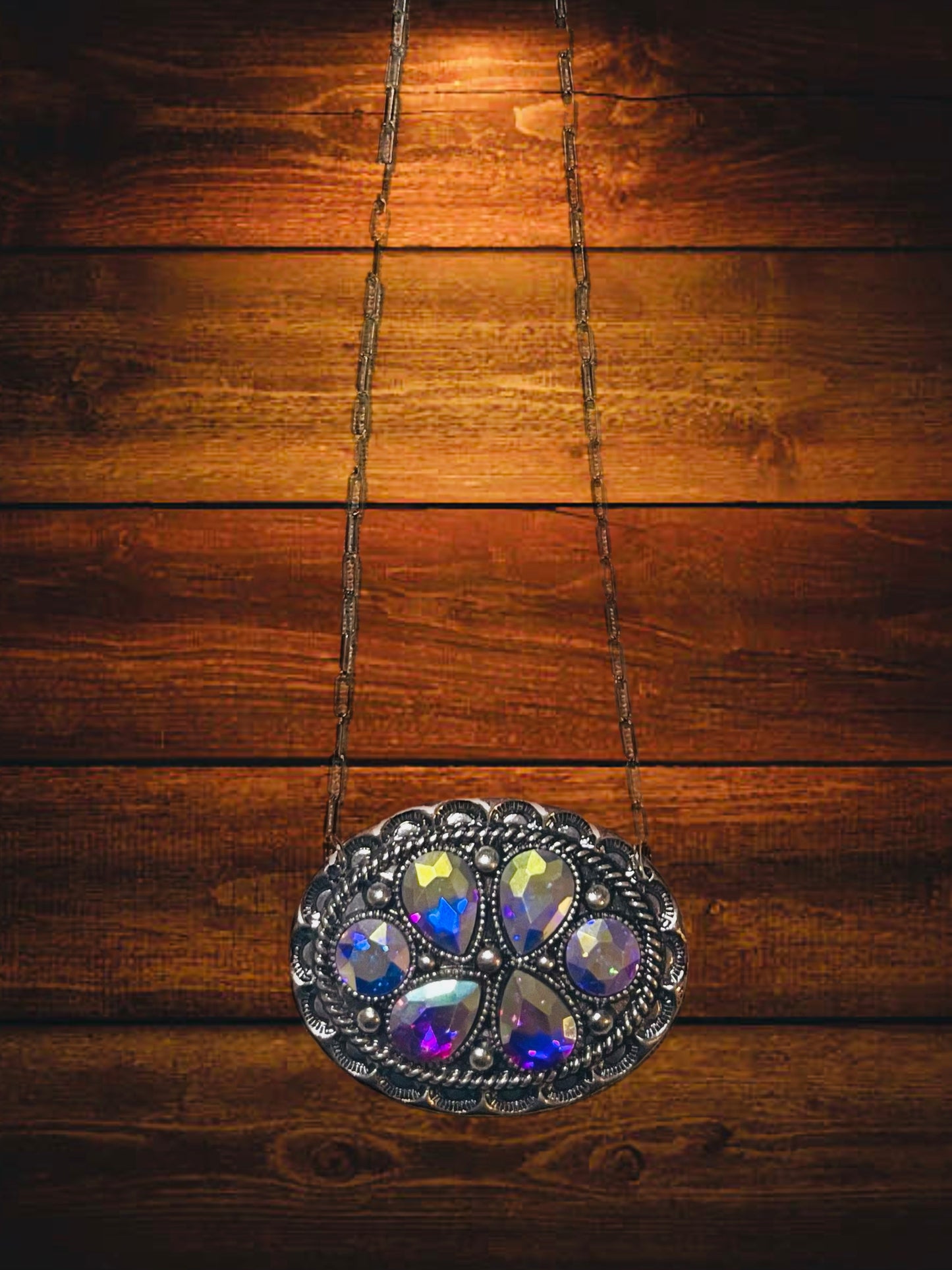 BLINGY GLASS STONE| PENDANT|CHAIN LINK NECKLACE| WESTERN| RODEO